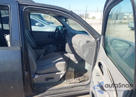 2006 Chevrolet Trailblazer Ls z USA, uszkodzony, nr VIN 1GNDT13S762110558